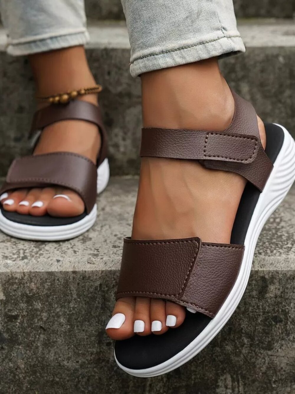 Open Toe Platform Sandals - Picture 6 of 9